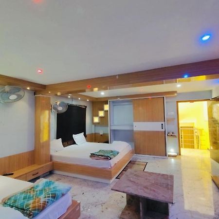 The Maheshwari Residency Hotel Ayodhya Екстериор снимка
